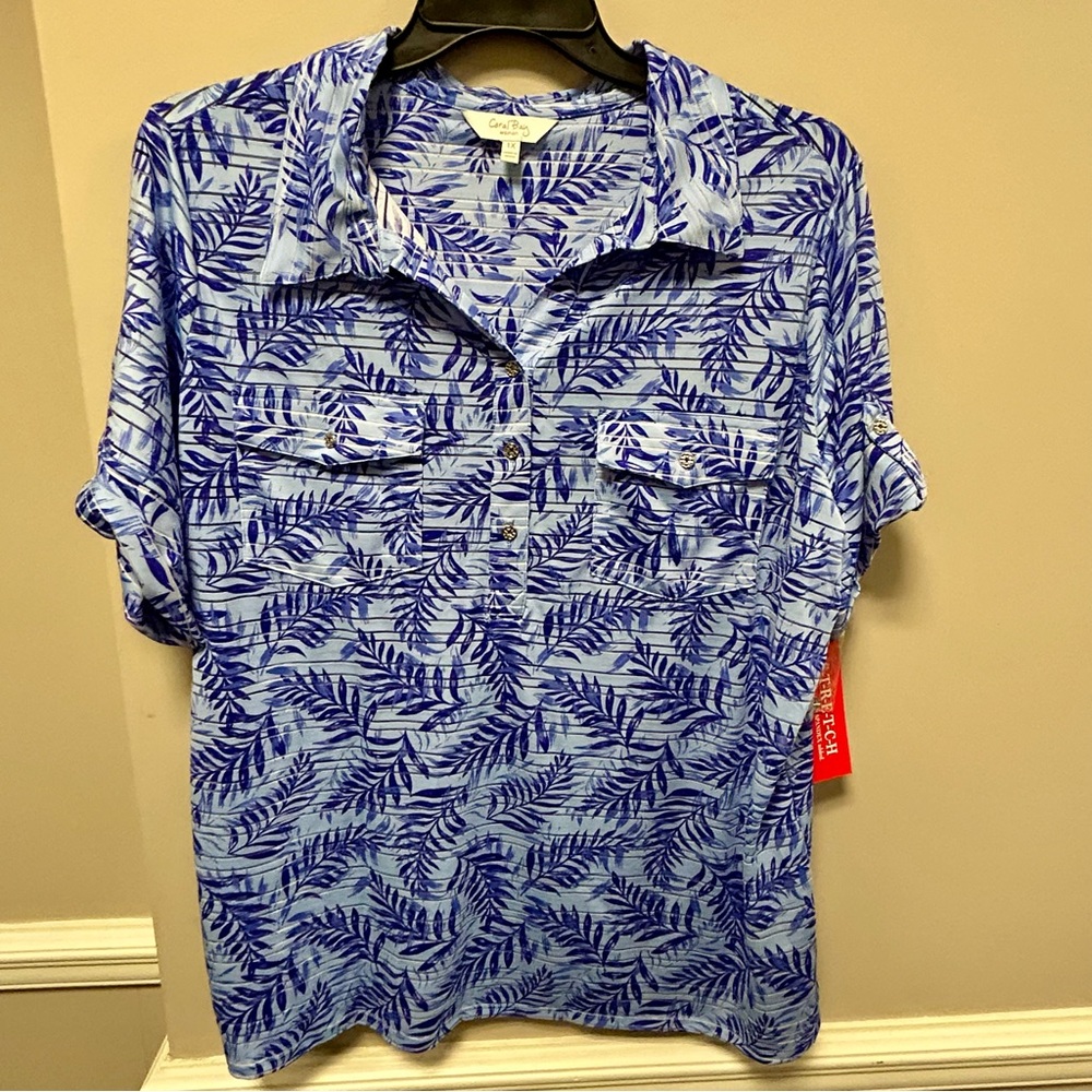 Blue Leaf Print Coral Bay Woman Top Sz S NWT